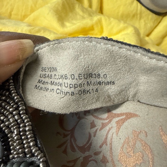 Aetrex Women's Brittany Beaded Comfort Thong Sandal  Size 8 - Picture 8 of 9